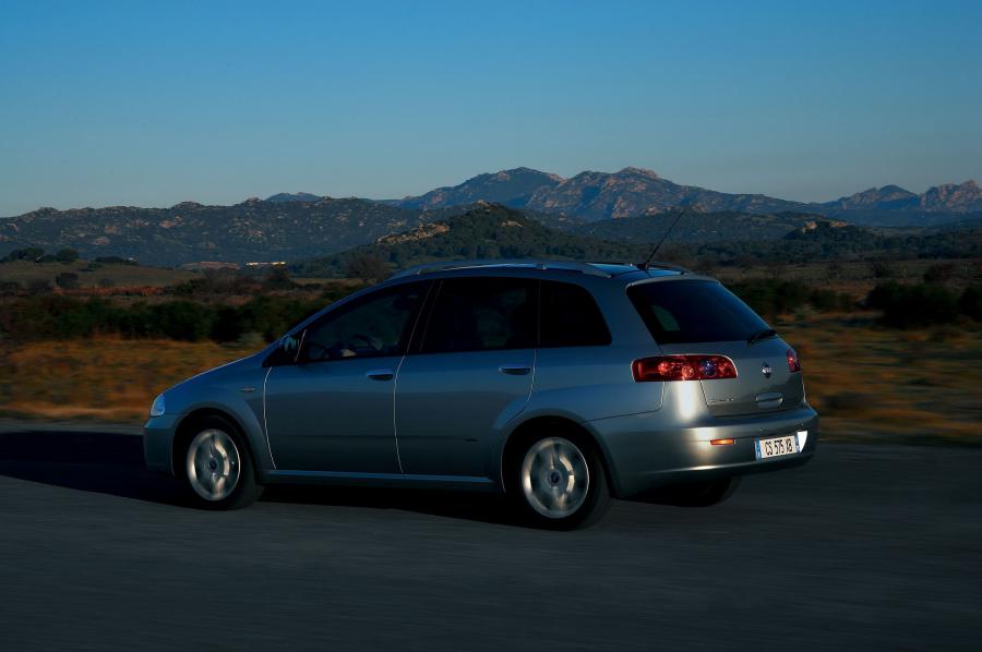  Fiat Croma Station Wagon 2009 года  (фото 28 из 106)